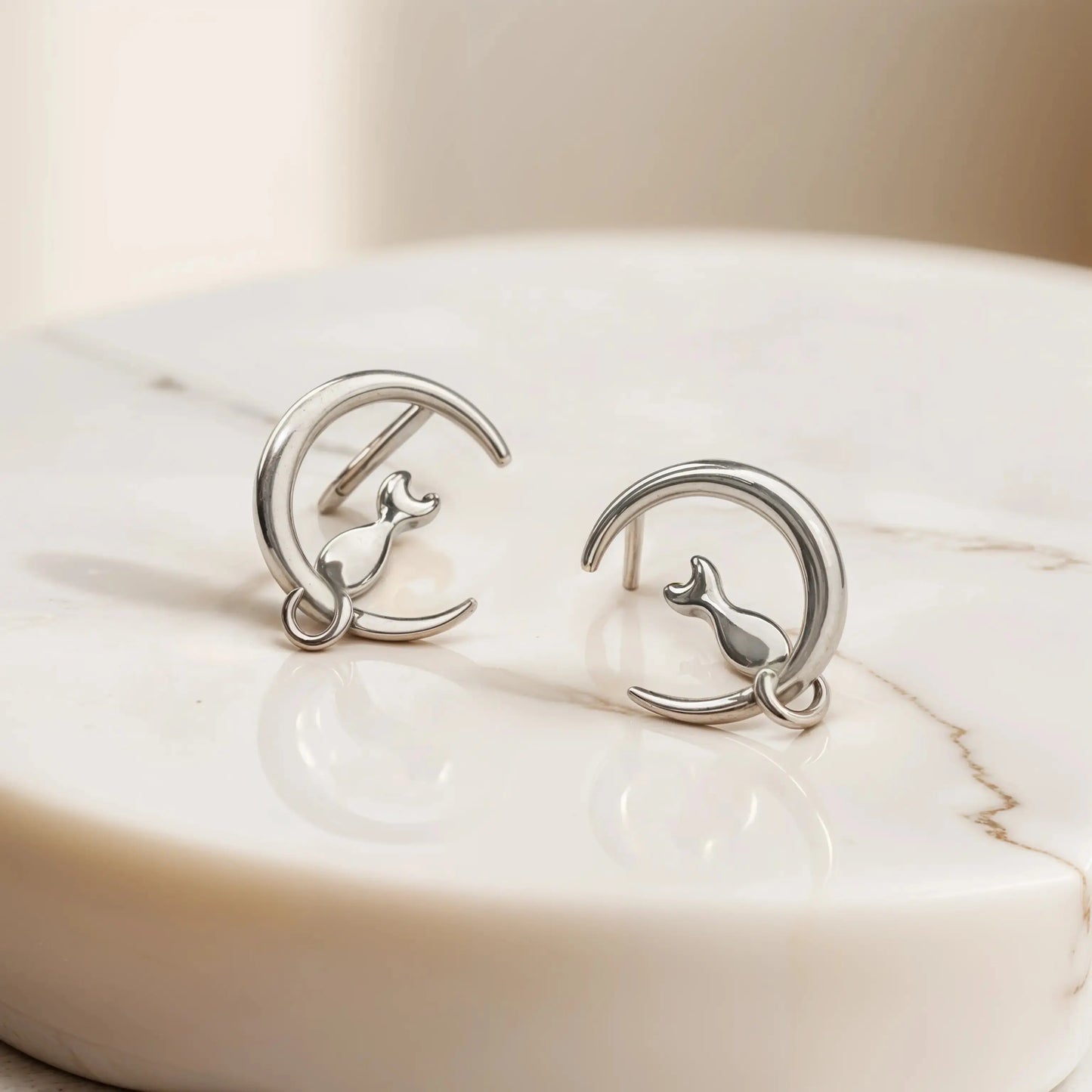 Cat & Moon stud earrings 18K-White-Gold Earrings Starry Cradles 61.00