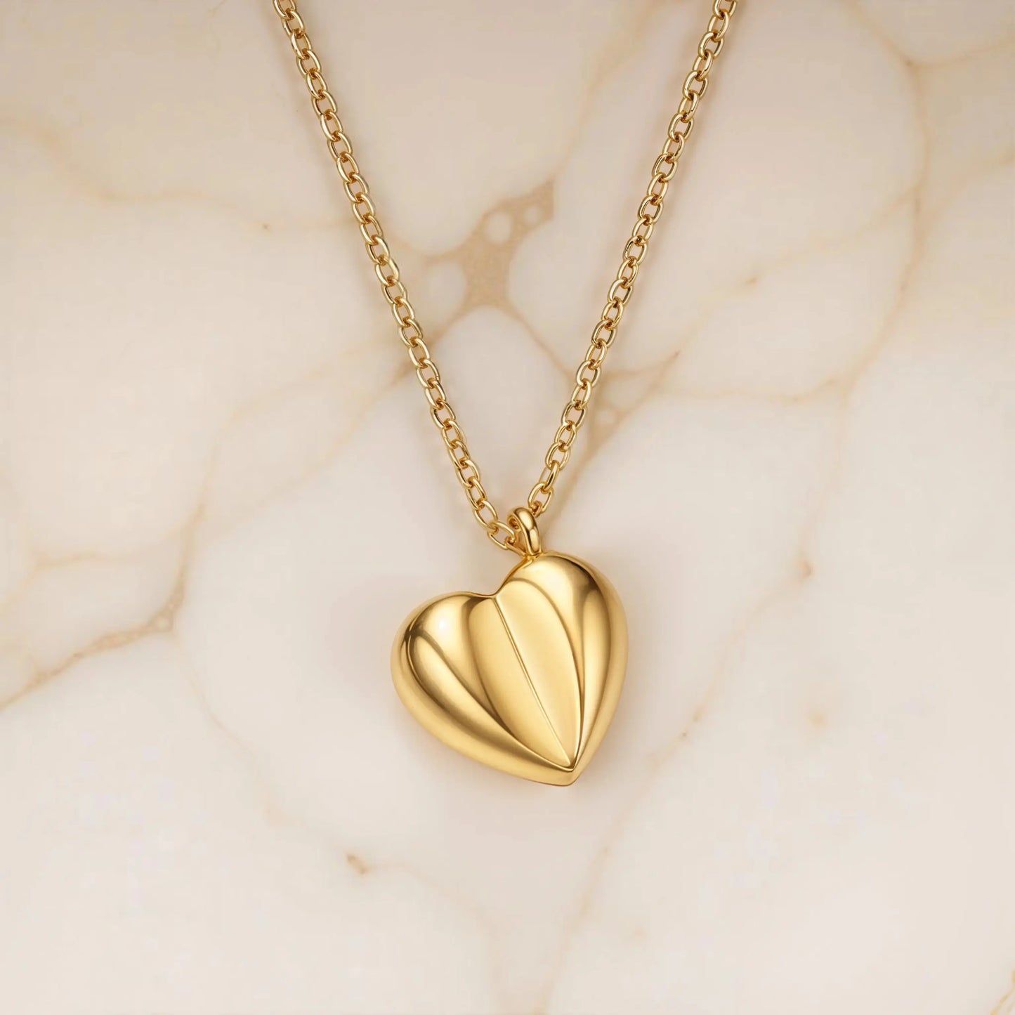 Heart-shaped pendant necklace 18K-Yellow-Gold Necklaces Starry Cradles 99.00