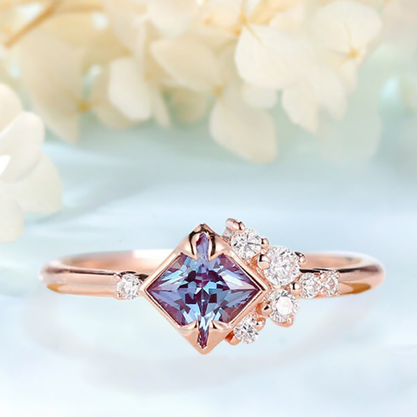 Zircon ring with a violet alexandrite stone