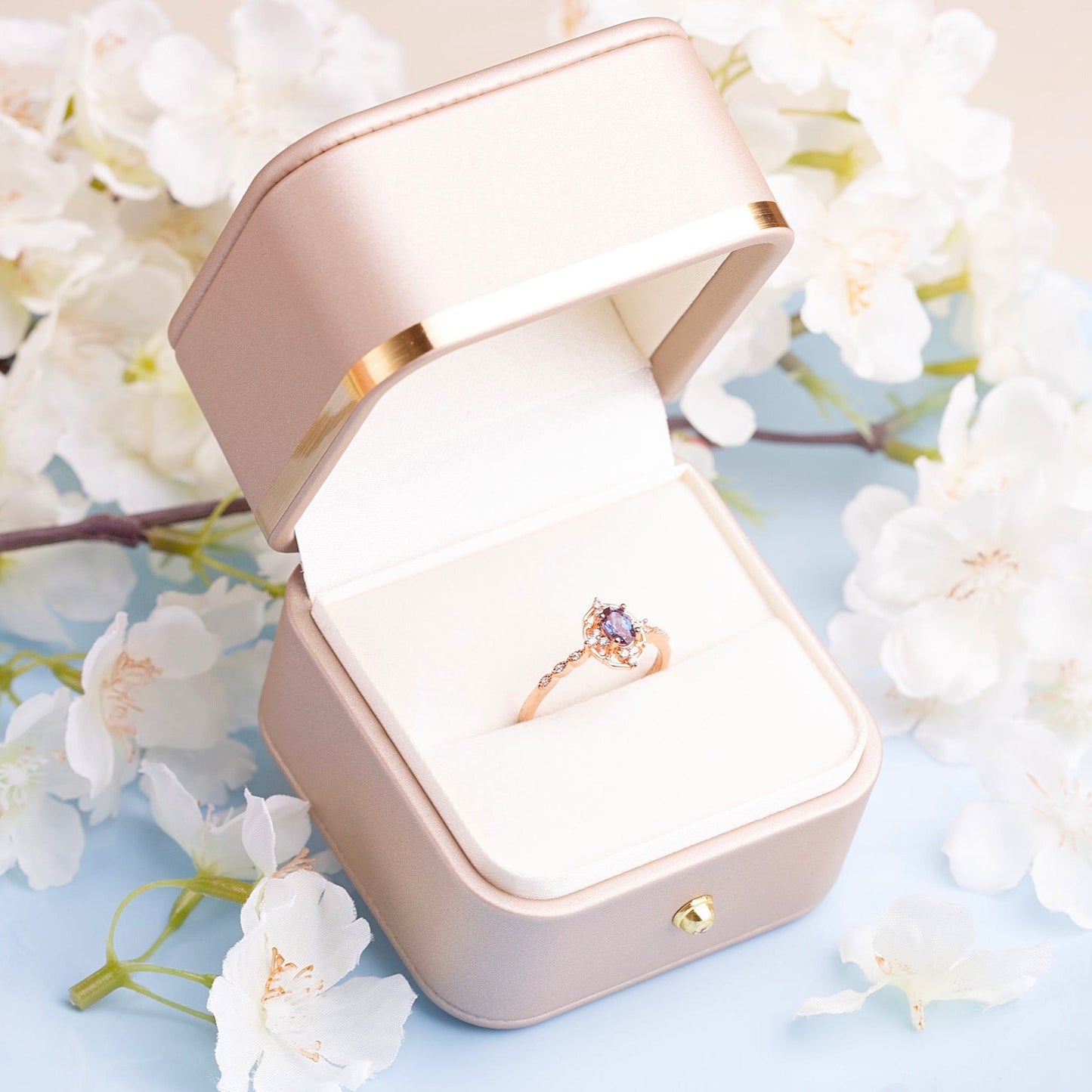 Zircon ring with an alexandrite stone in a beautiful box