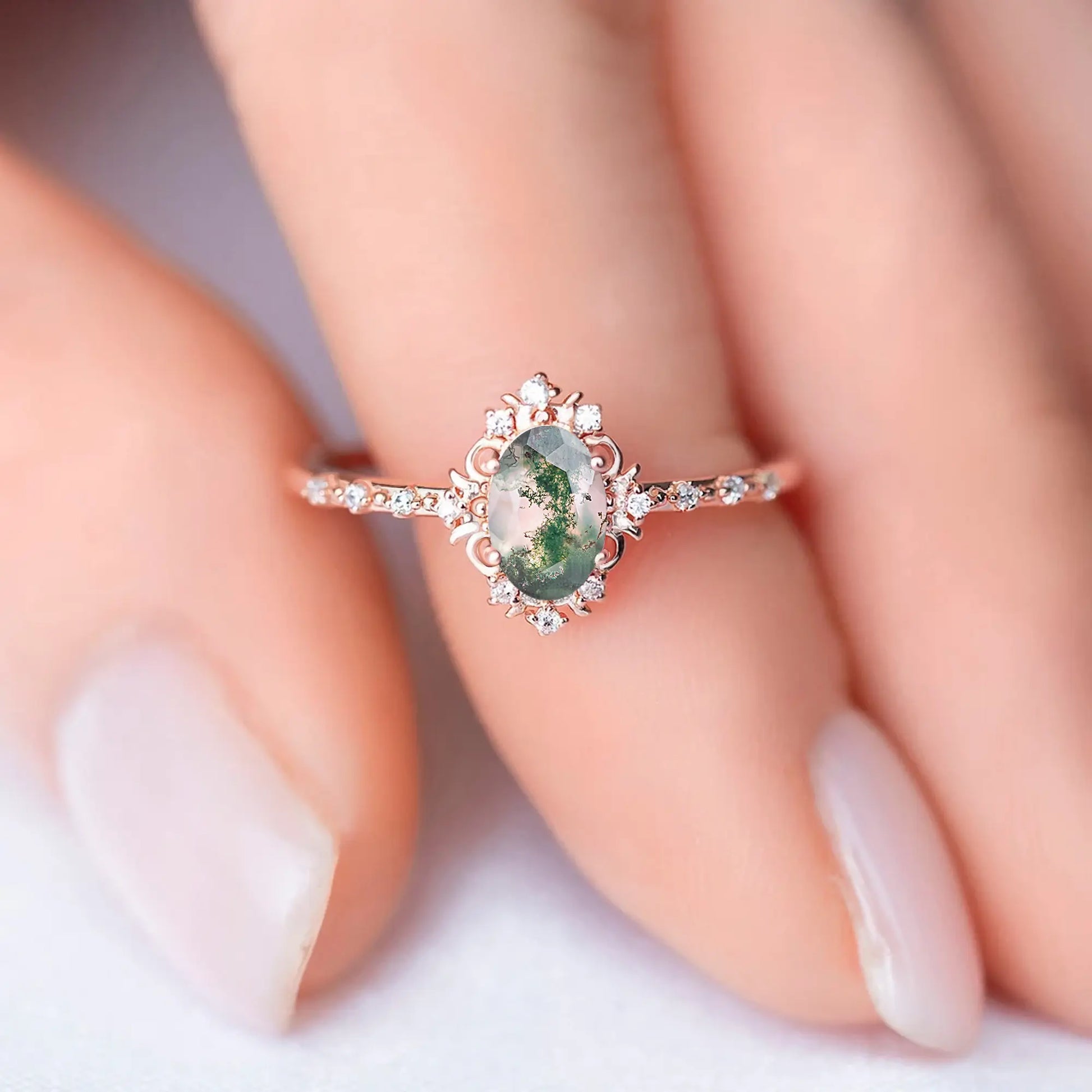 Vintage Moss Agate ring on a woman's finger