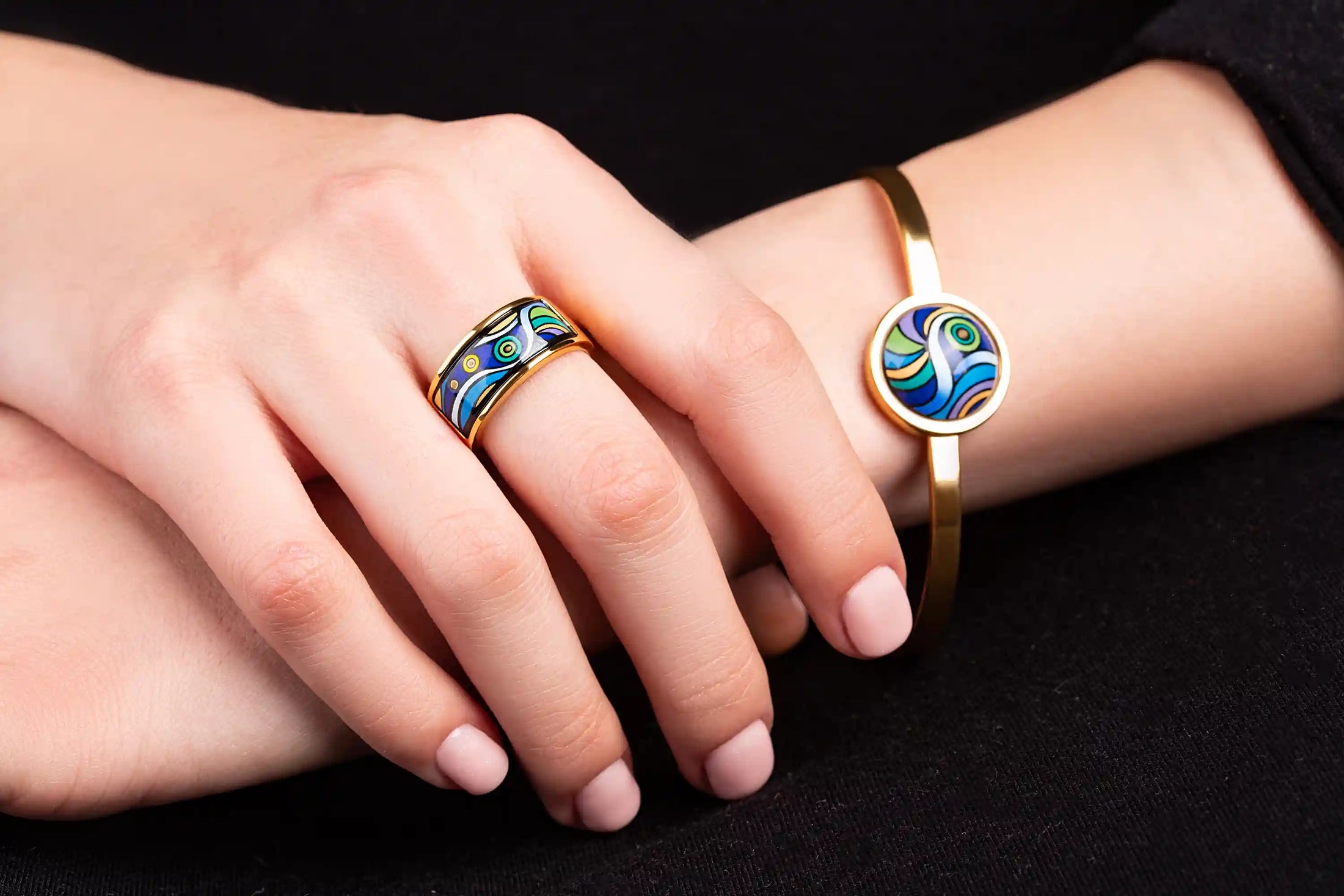 Enamel ring and bracelet from the collection Starry Night by Van Gogh