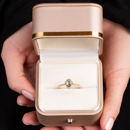Vintage Moss Agate ring in a gold box