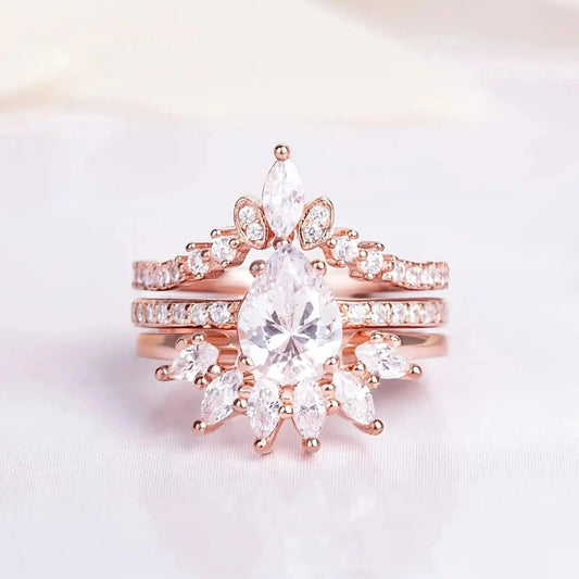 Ring set for a women with white topaz gemstones