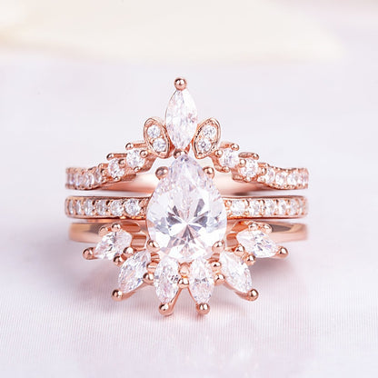 Ring set for a women with white topaz gemstones